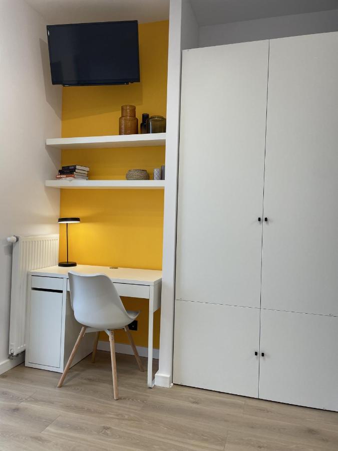 Oui Oui Apartment Varsavia Esterno foto