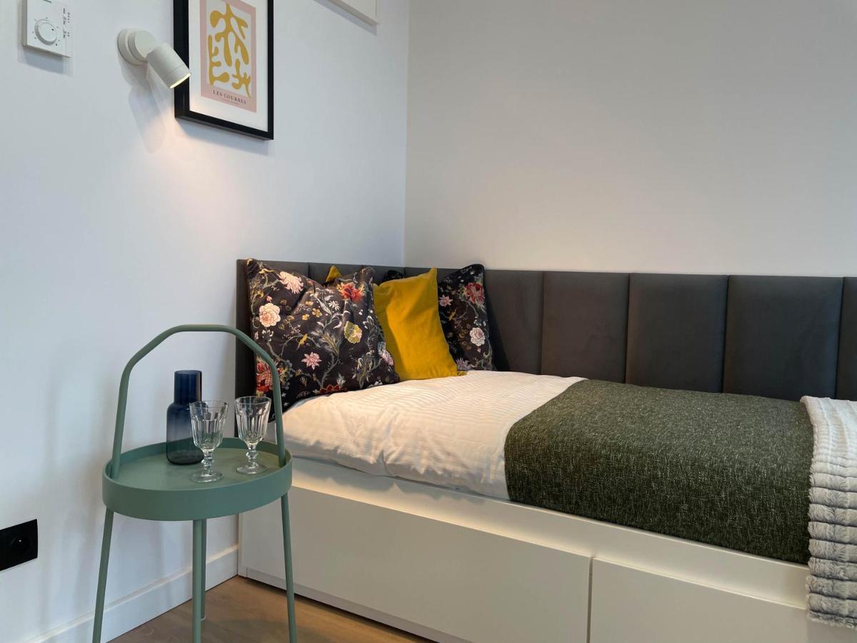 Oui Oui Apartment Varsavia Esterno foto
